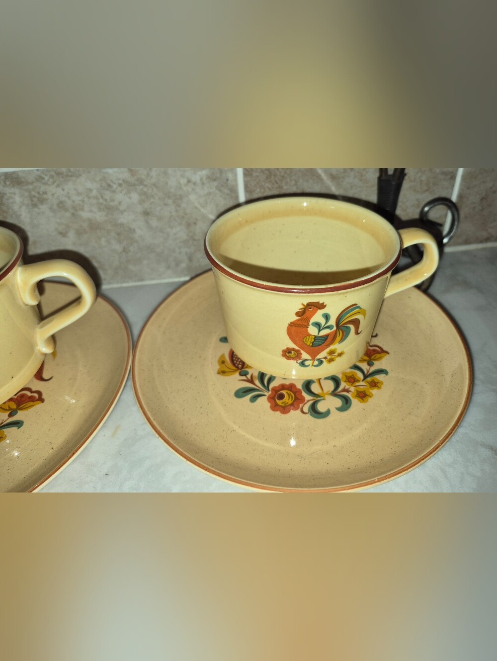 2 Vintage Taylor Smith & Taylor cup & saucer set in the "Reveille" Pattern - Picture 4 of 6